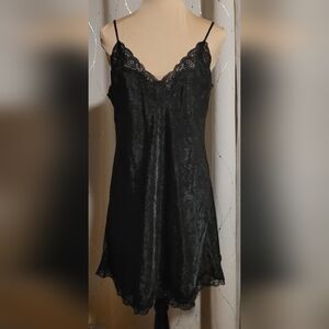 Vintage Victoria’s Secret Black Paisley Jacquard & Lace Chemise Slip Dress - M
